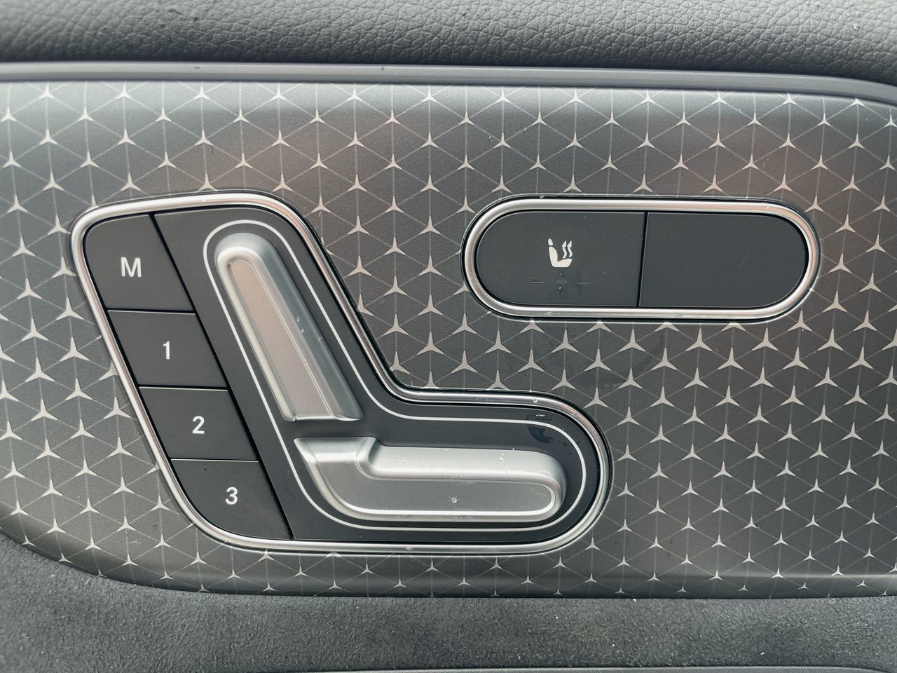 2025 Mercedes-Benz GLA