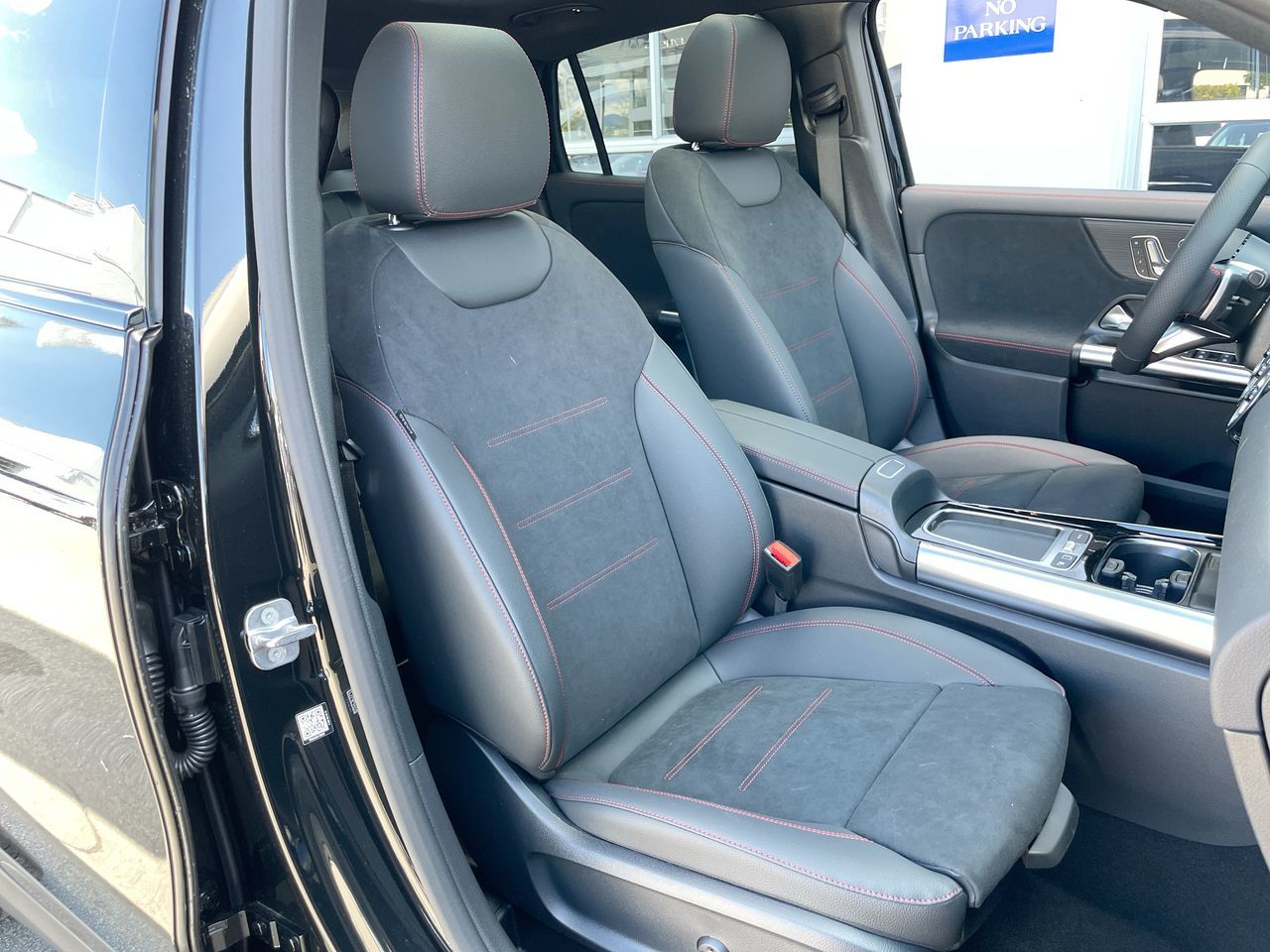 2025 Mercedes-Benz GLA