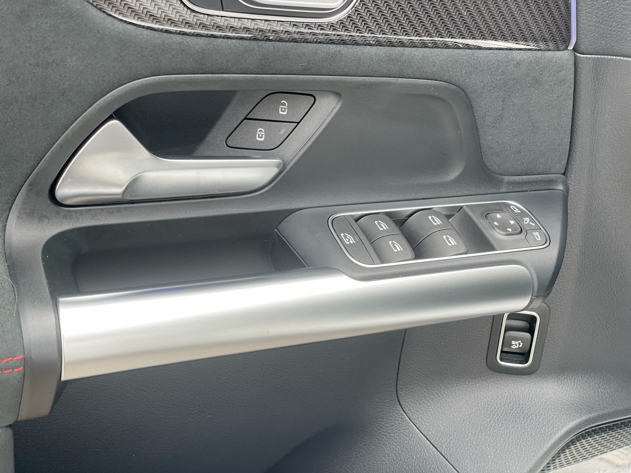 2025 Mercedes-Benz GLA250