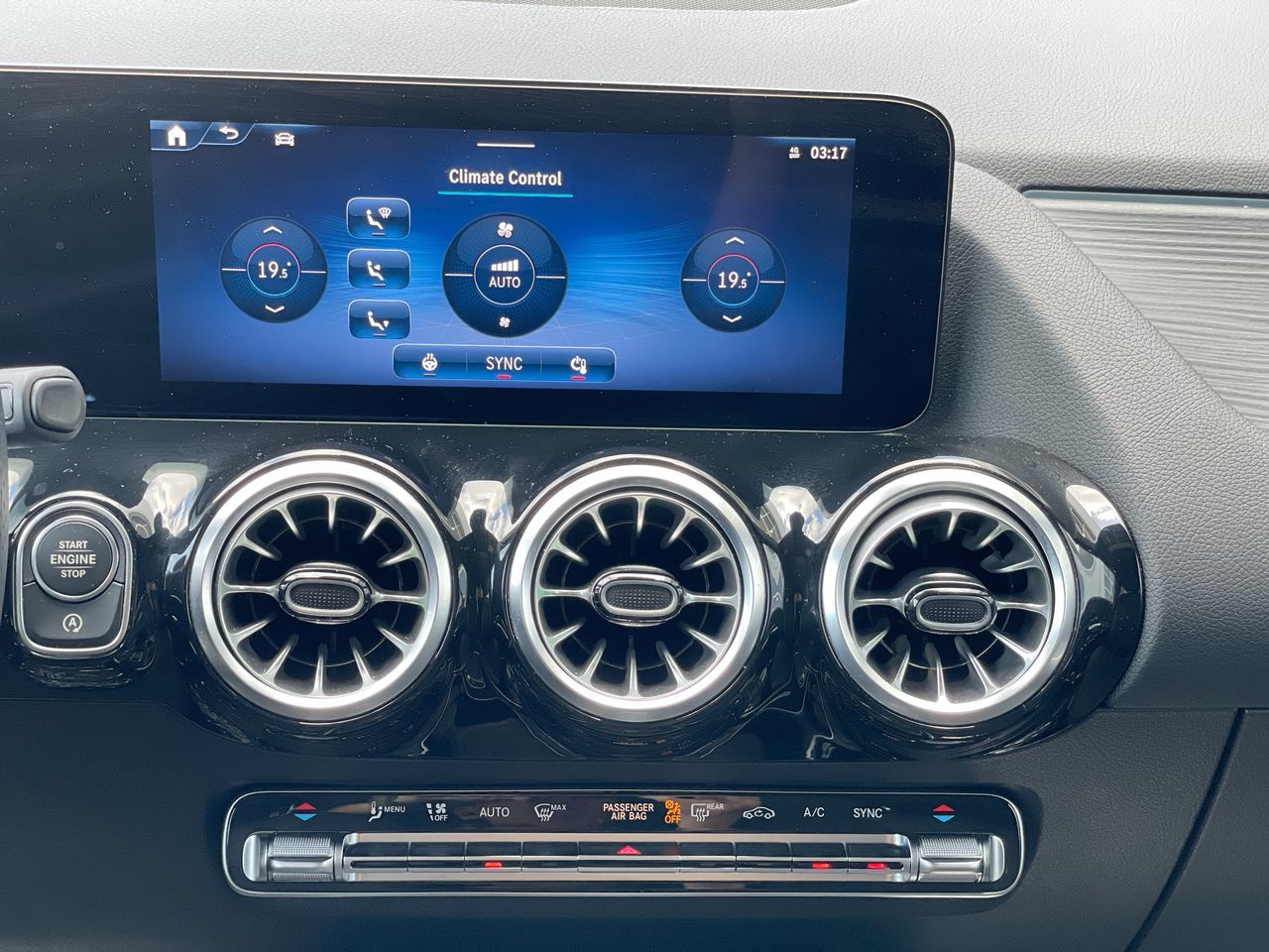 2025 Mercedes-Benz GLA250