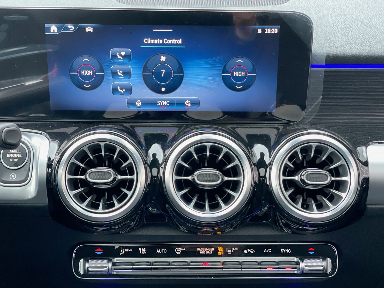 2025 Mercedes-Benz GLB in Richmond, British Columbia