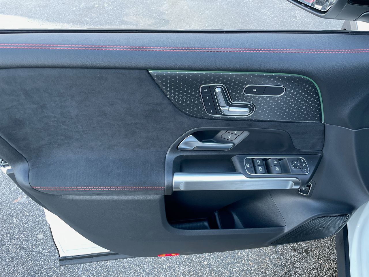 2025 Mercedes-Benz GLB in Richmond, British Columbia