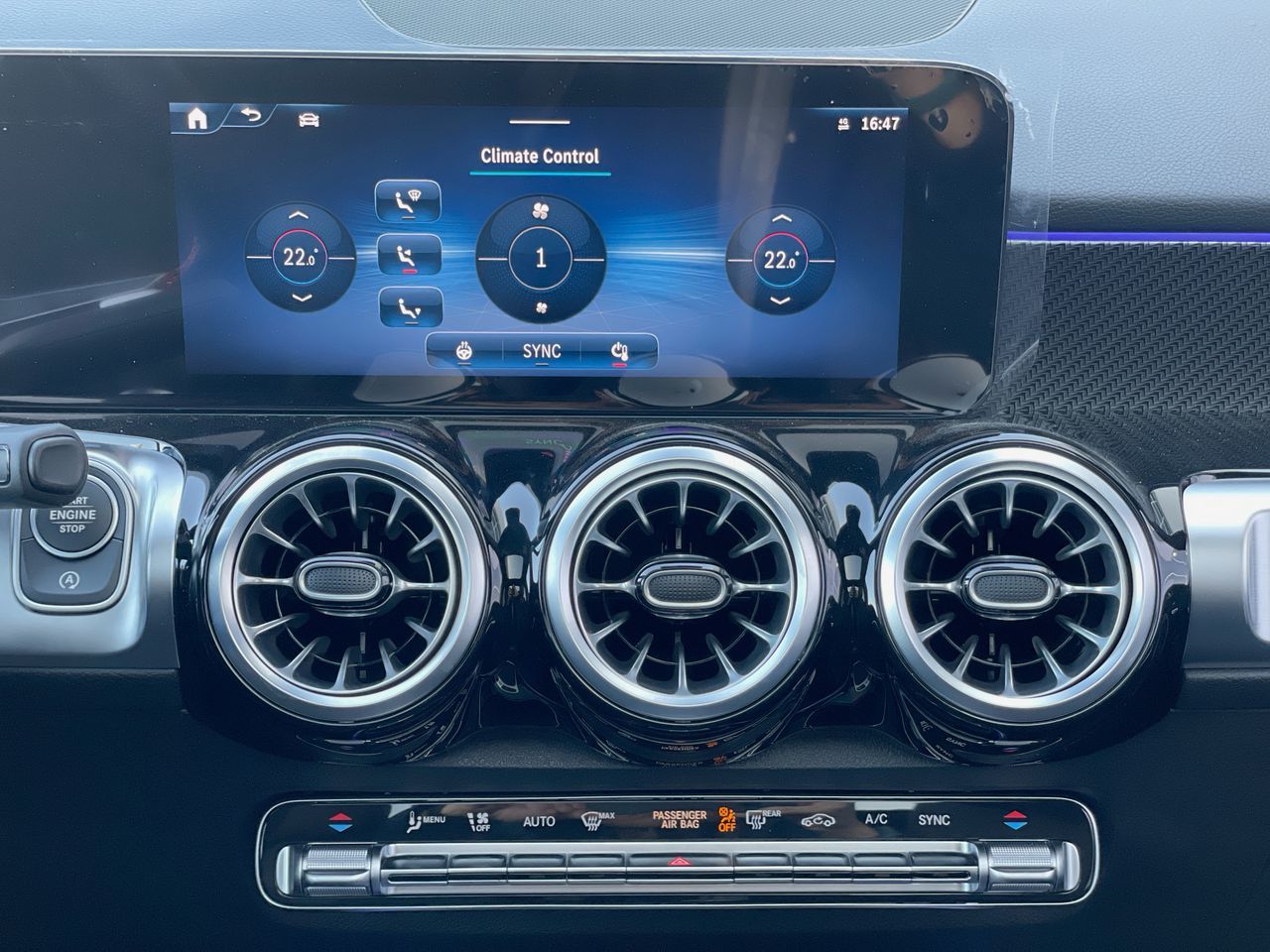 2025 Mercedes-Benz GLB in Richmond, British Columbia
