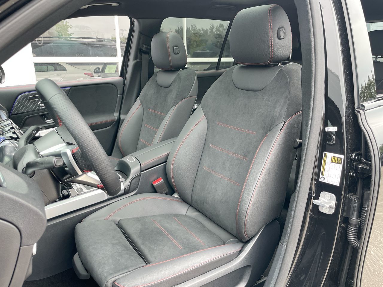 2025 Mercedes-Benz GLB in Richmond, British Columbia