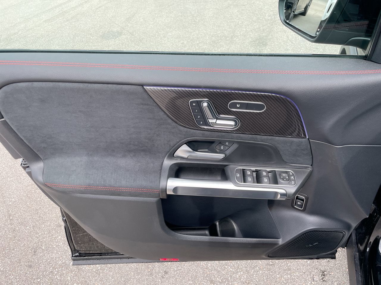 2025 Mercedes-Benz GLB in Richmond, British Columbia