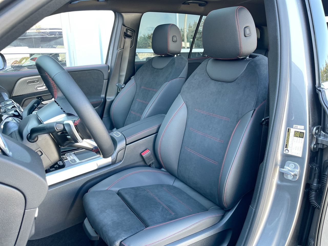 2025 Mercedes-Benz GLB in Richmond, British Columbia