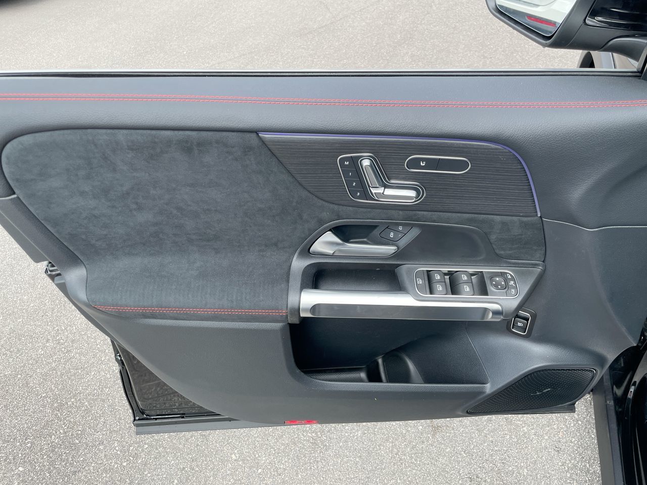 2025 Mercedes-Benz GLB in Richmond, British Columbia