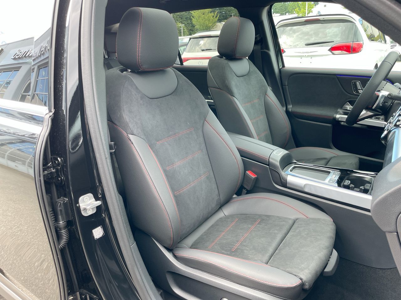 2025 Mercedes-Benz GLB in Richmond, British Columbia