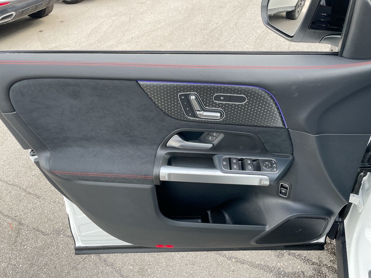 2026 Mercedes-Benz GLB