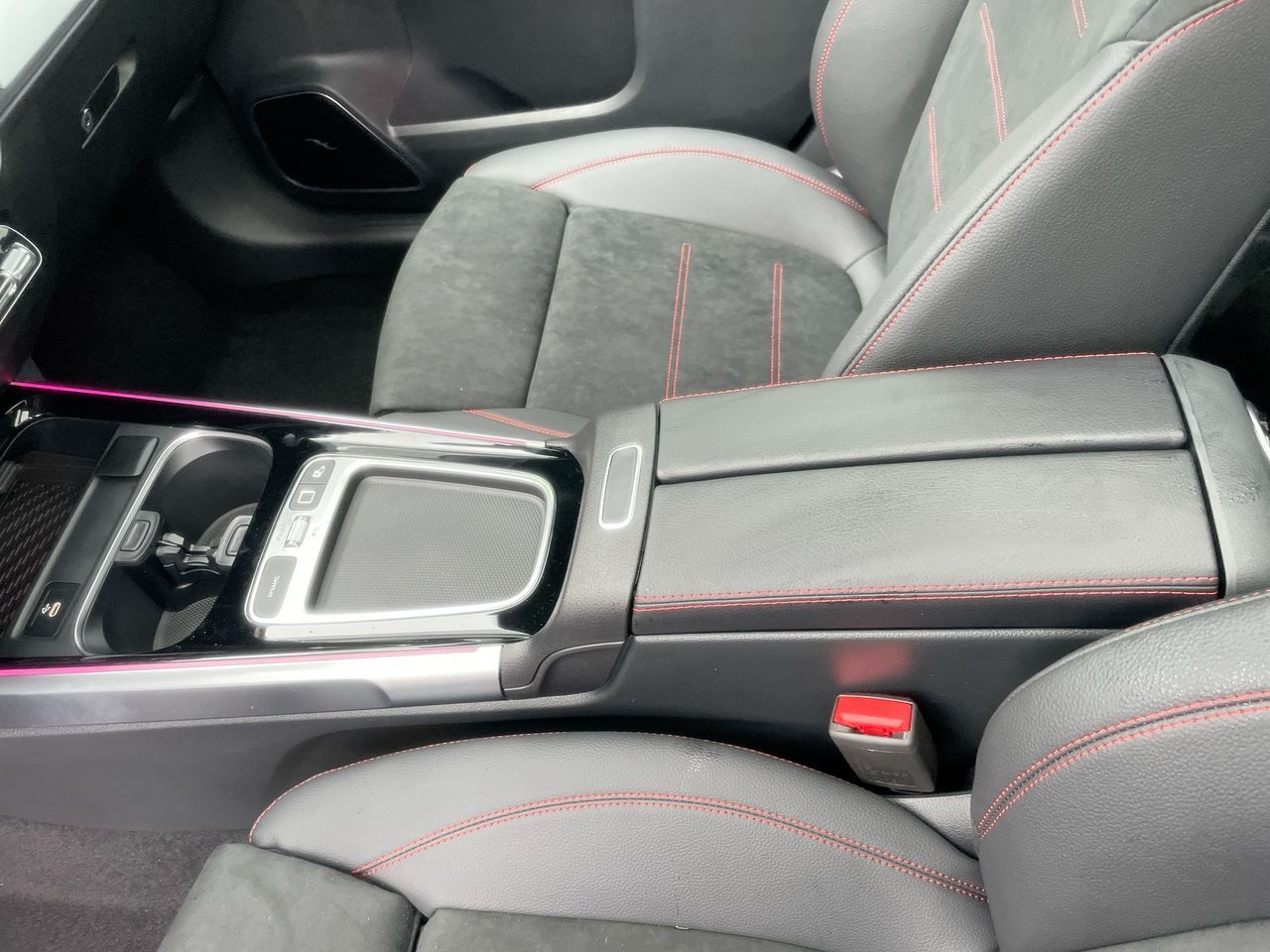 2026 Mercedes-Benz GLB