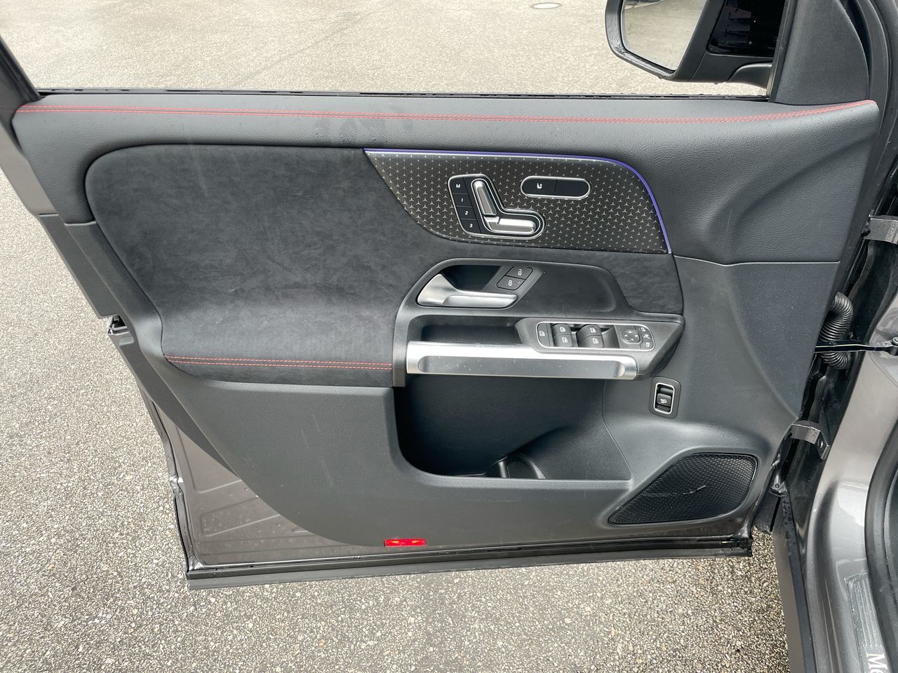 2026 Mercedes-Benz GLB