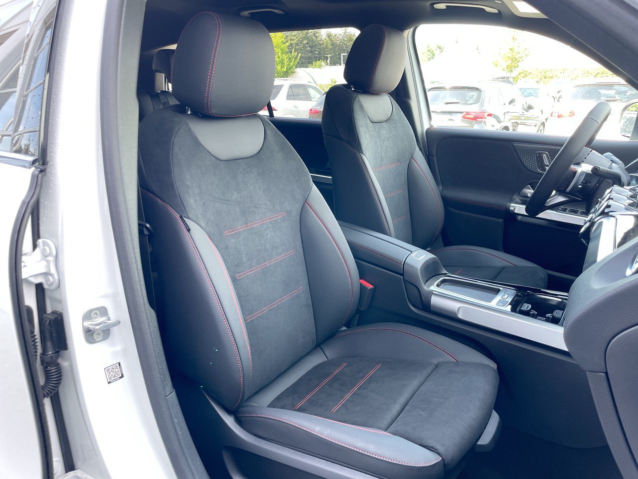 2026 Mercedes-Benz GLB