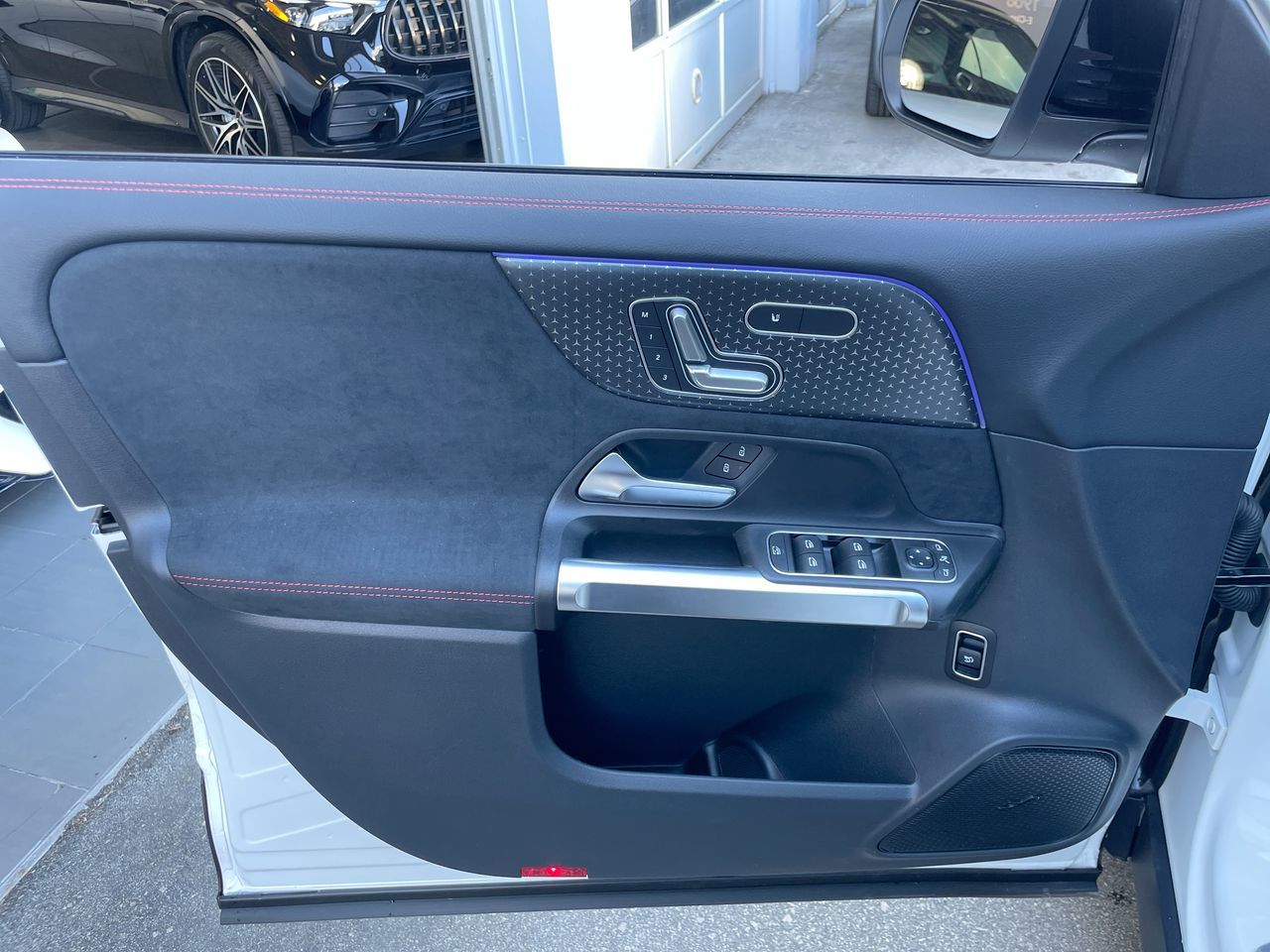 2026 Mercedes-Benz GLB