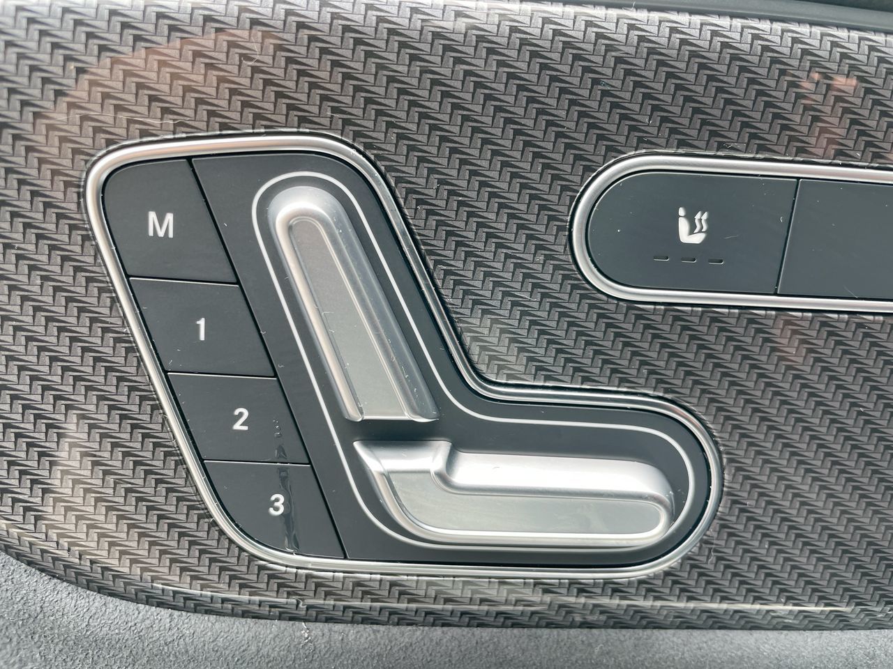 2022 Mercedes-Benz GLB250 in Richmond, British Columbia