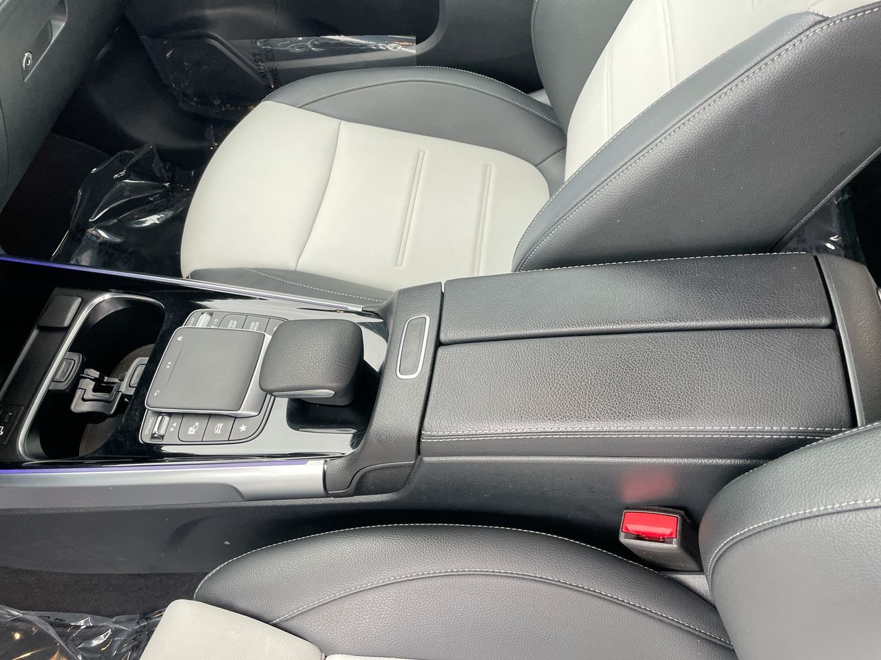 2022 Mercedes-Benz GLB250 in Richmond, British Columbia