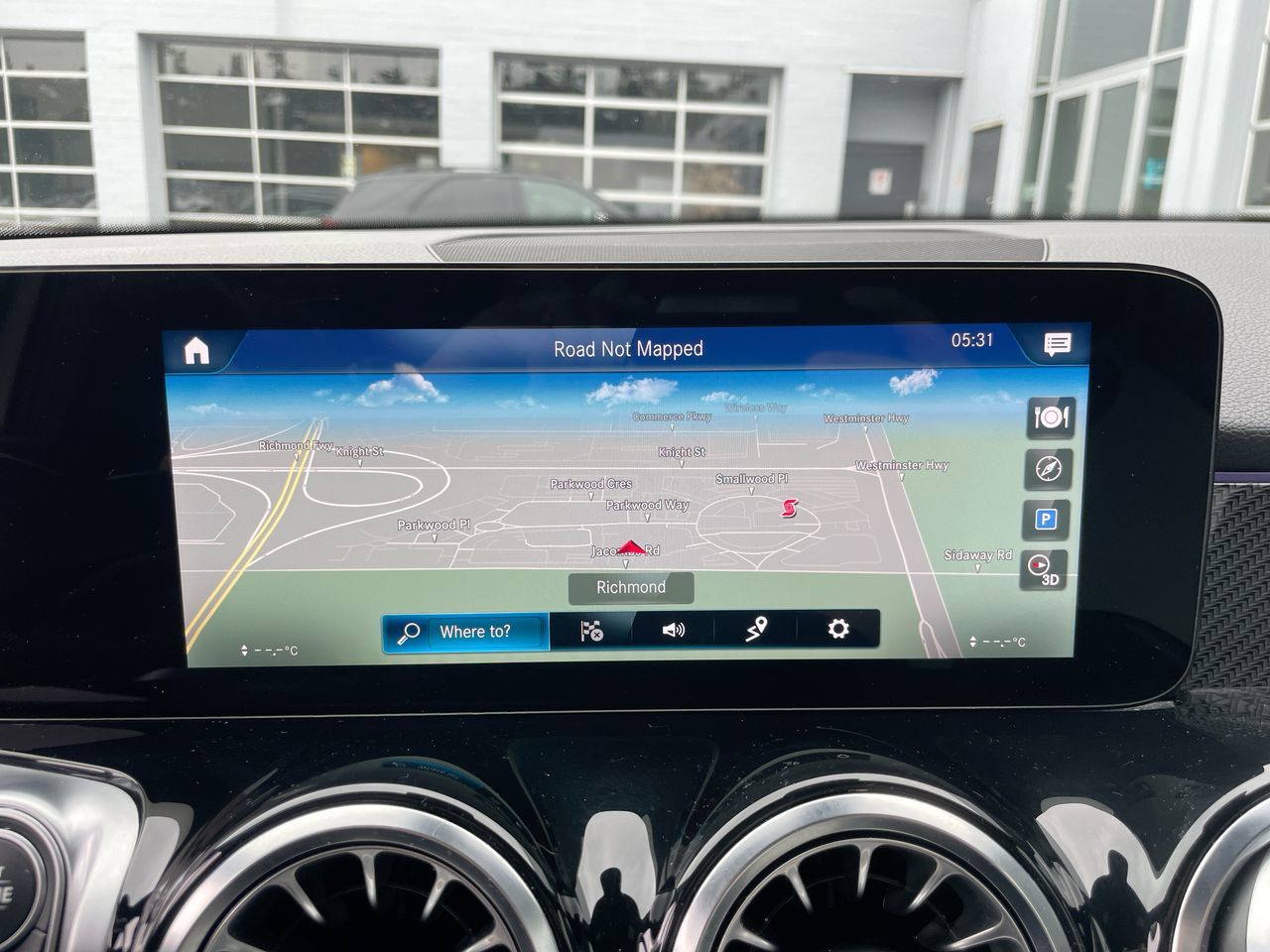 2022 Mercedes-Benz GLB250 in Richmond, British Columbia