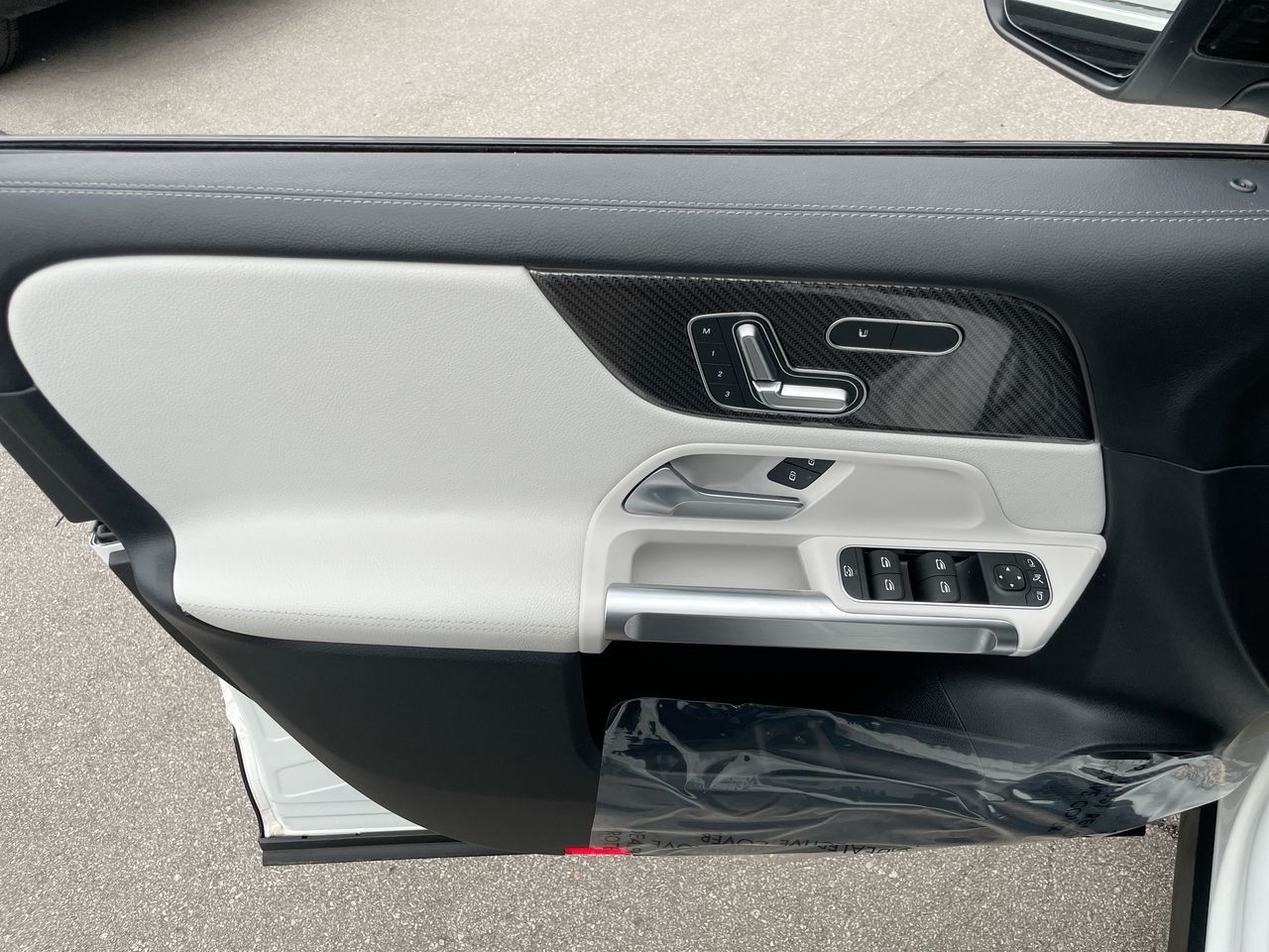 2022 Mercedes-Benz GLB250 in Richmond, British Columbia