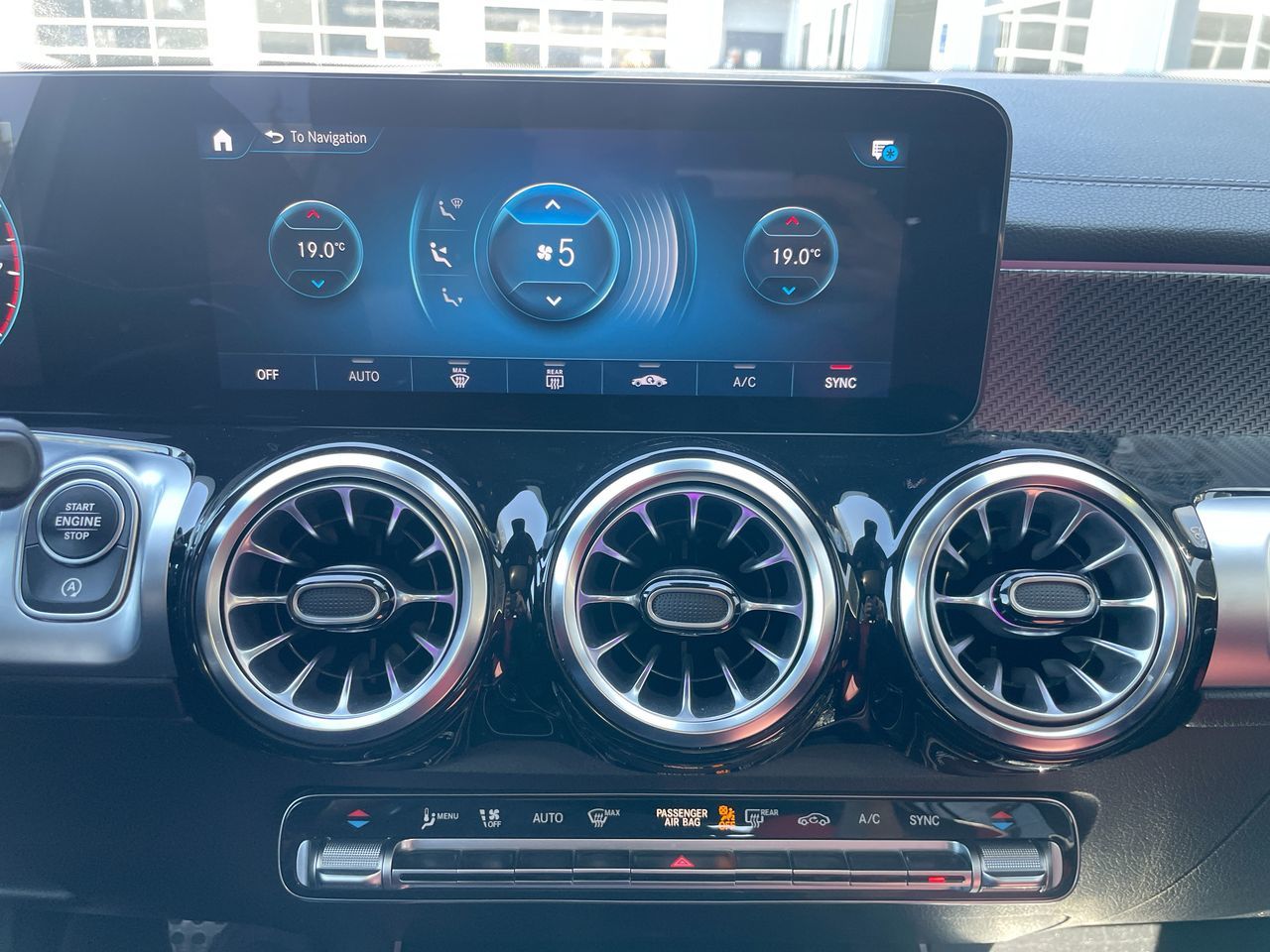 2022 Mercedes-Benz GLB250 in Richmond, British Columbia