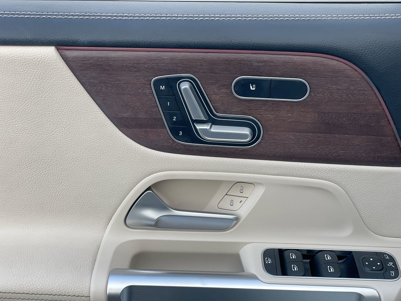 2022 Mercedes-Benz GLB250