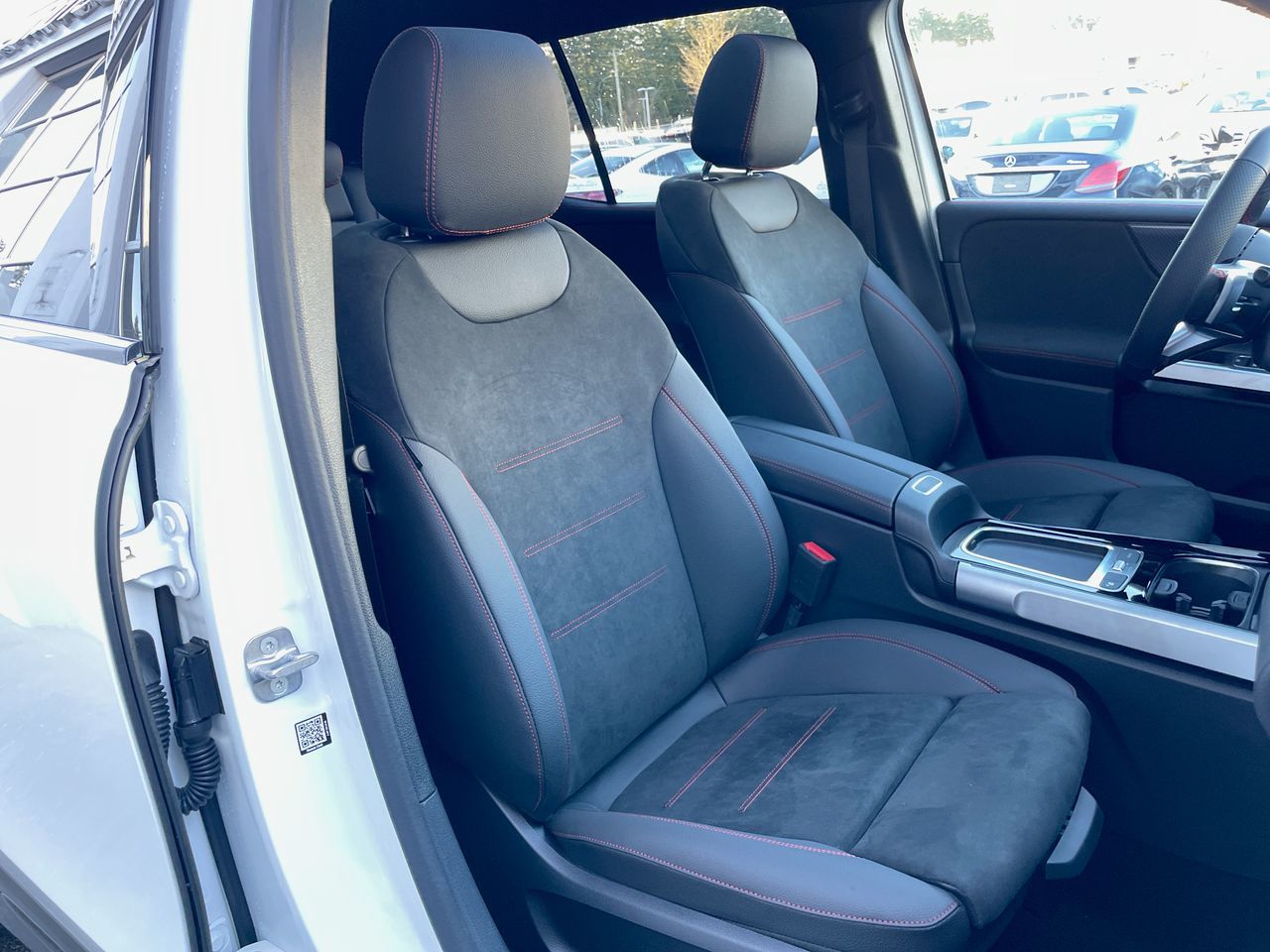 2025 Mercedes-Benz GLB250 in Richmond, British Columbia