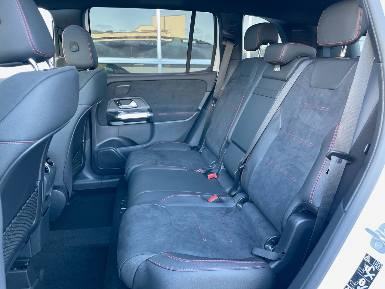 2025 Mercedes-Benz GLB250 in Richmond, British Columbia
