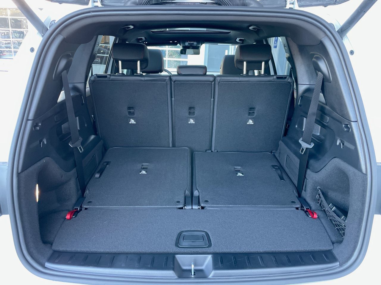 2025 Mercedes-Benz GLB250 in Richmond, British Columbia