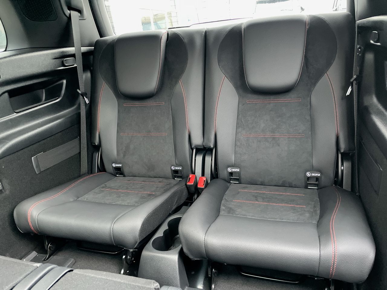 2025 Mercedes-Benz GLB