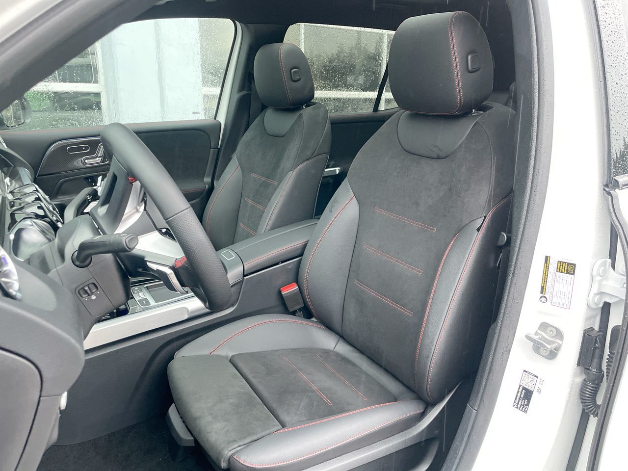 2026 Mercedes-Benz GLB