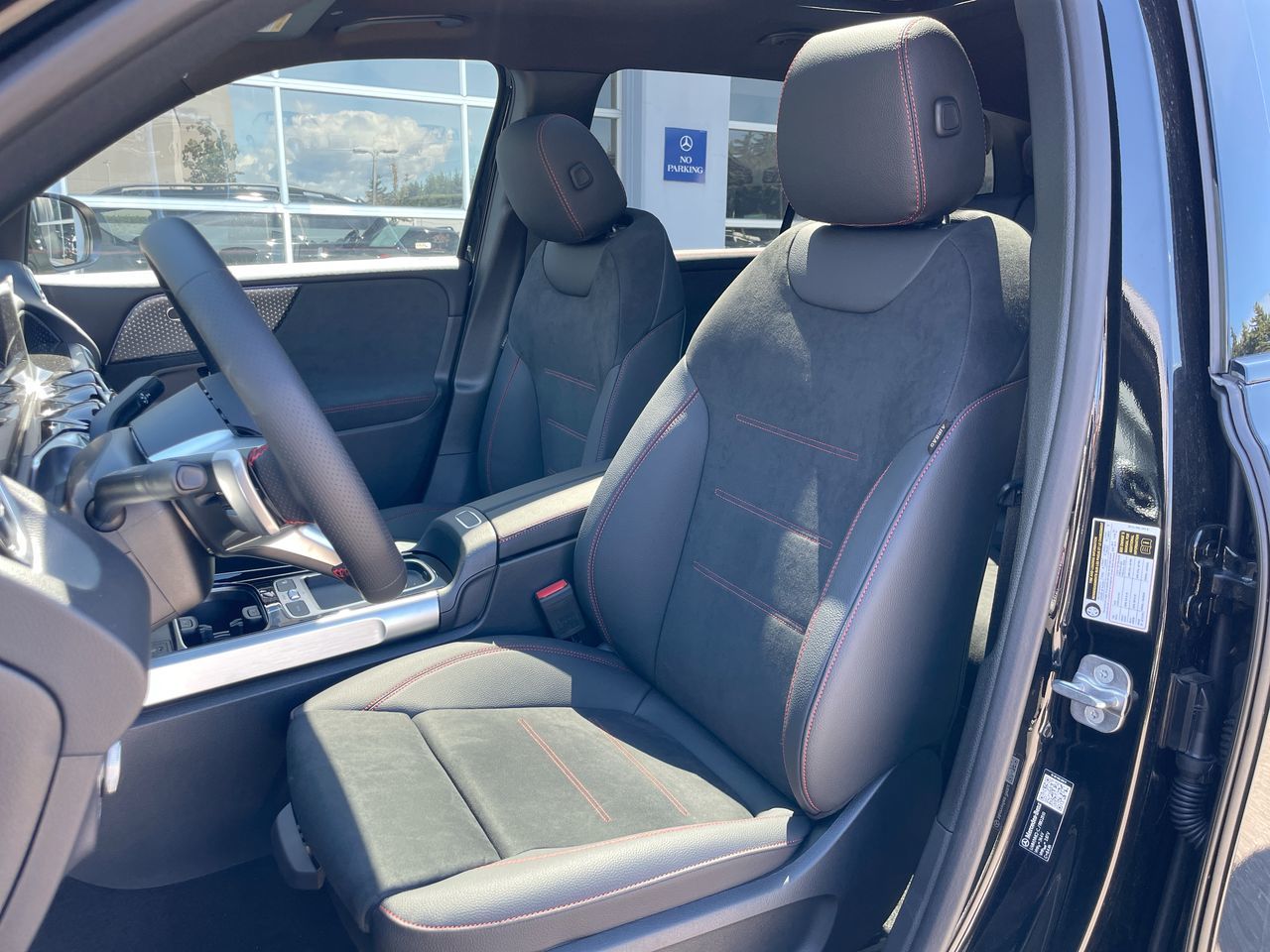2026 Mercedes-Benz GLB