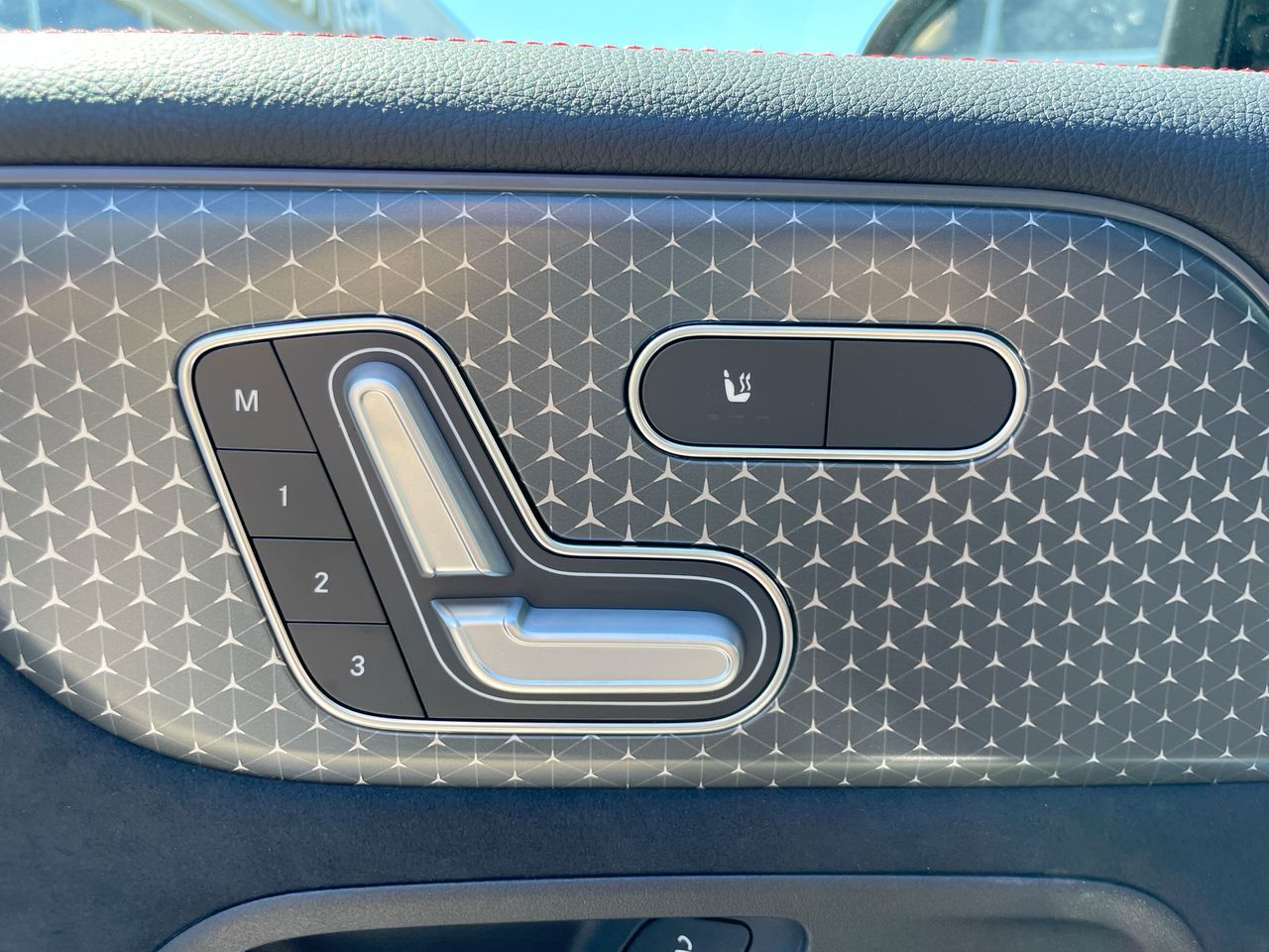 2026 Mercedes-Benz GLB