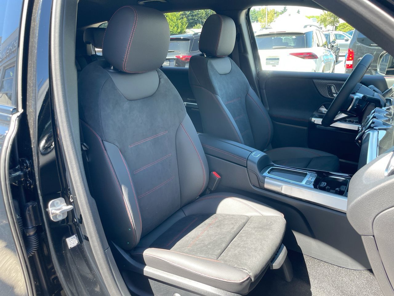 2026 Mercedes-Benz GLB