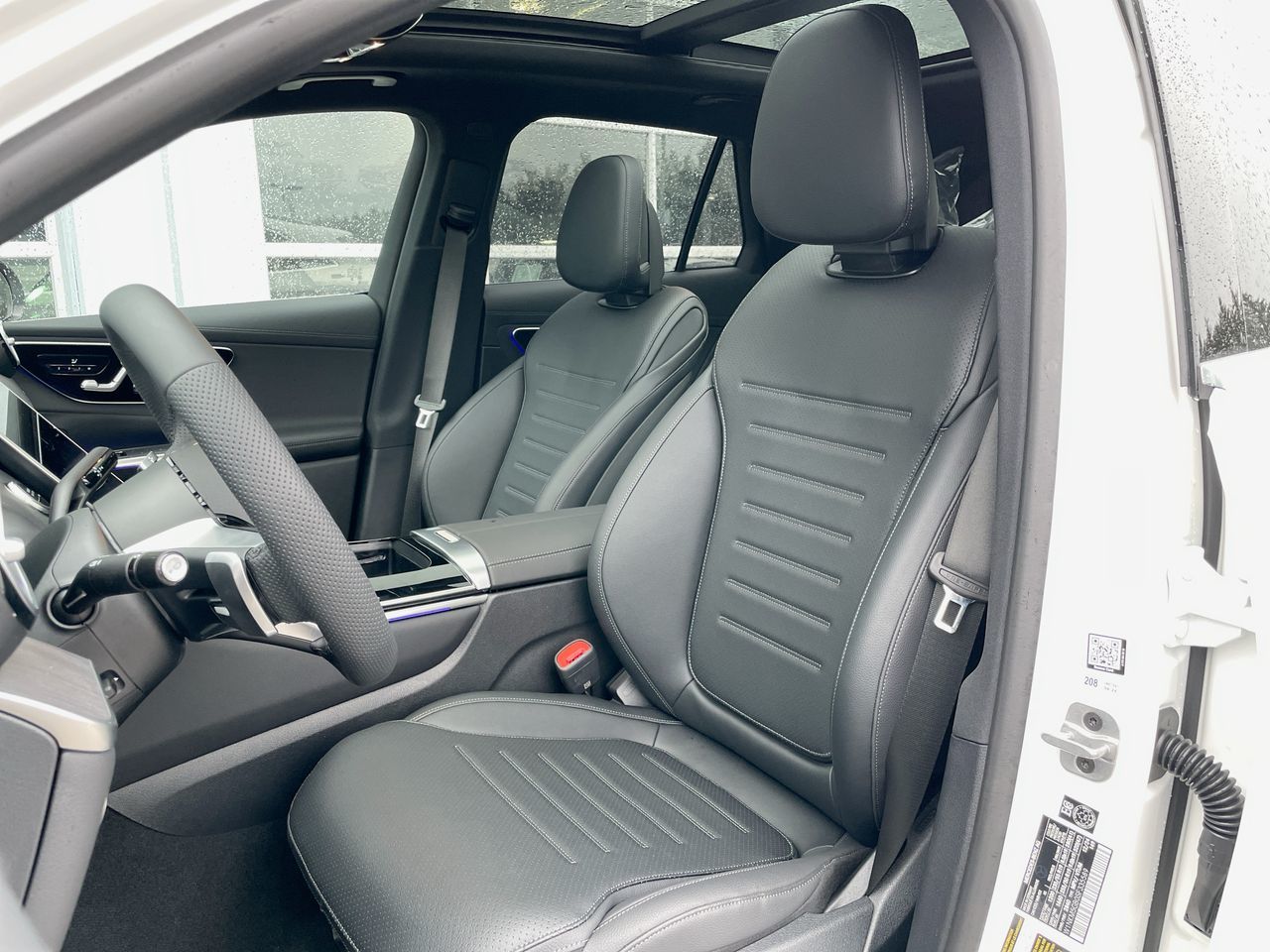 2025 Mercedes-Benz GLC Plug-in Hybrid in Richmond, British Columbia
