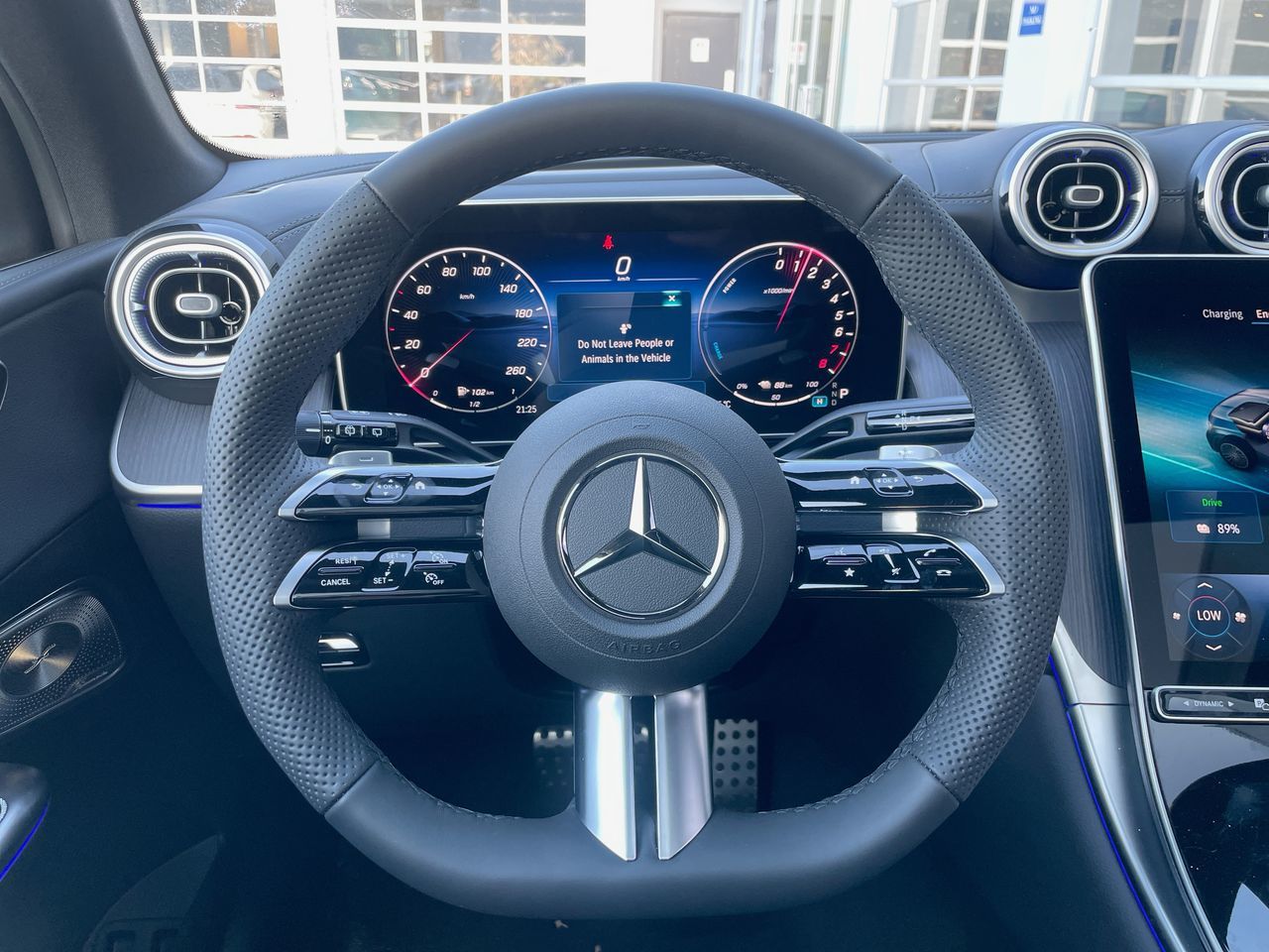 2025 Mercedes-Benz GLC Plug-in Hybrid in Richmond, British Columbia