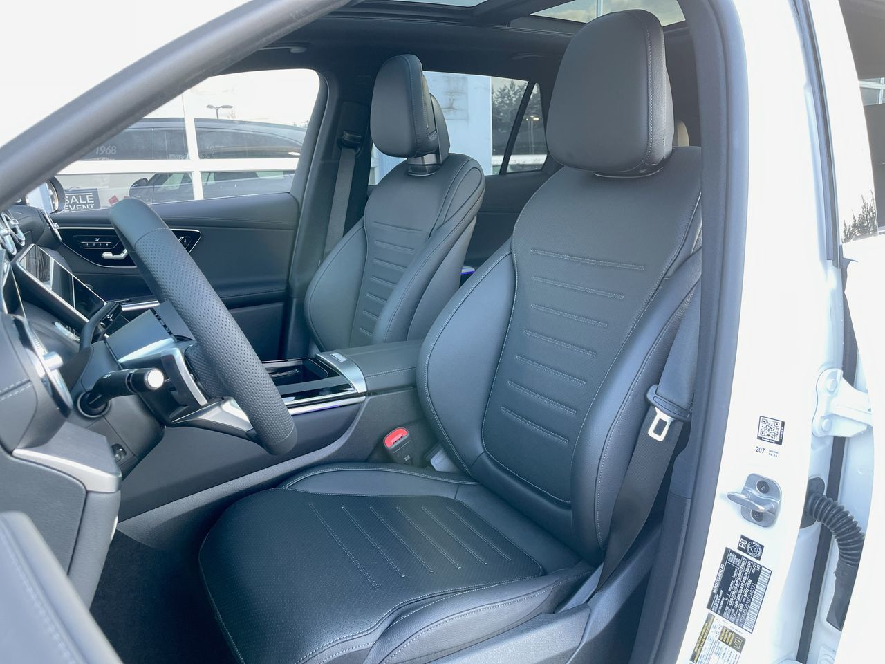2025 Mercedes-Benz GLC Plug-in Hybrid in Richmond, British Columbia