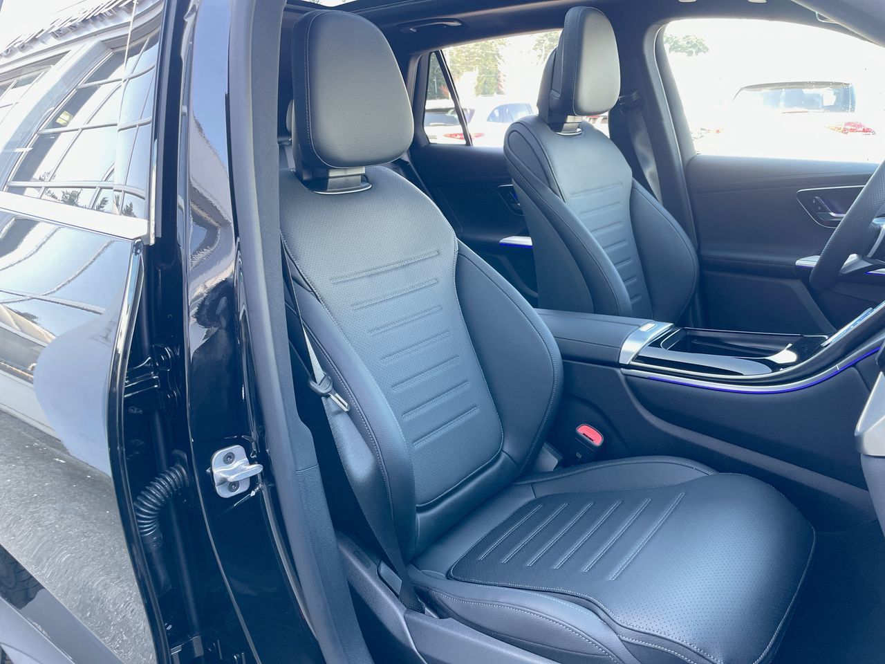 2025 Mercedes-Benz GLC Plug-in Hybrid in Richmond, British Columbia
