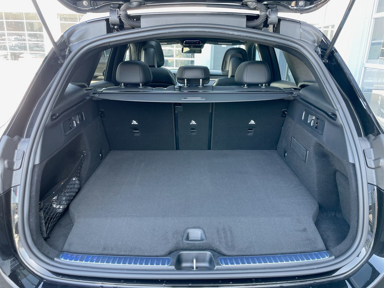 2025 Mercedes-Benz GLC Plug-in Hybrid in Richmond, British Columbia