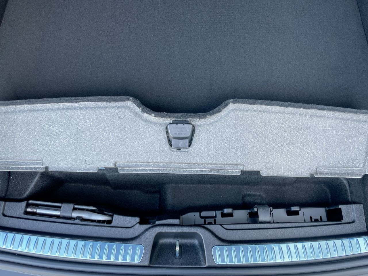 2025 Mercedes-Benz GLC Plug-in Hybrid in Richmond, British Columbia