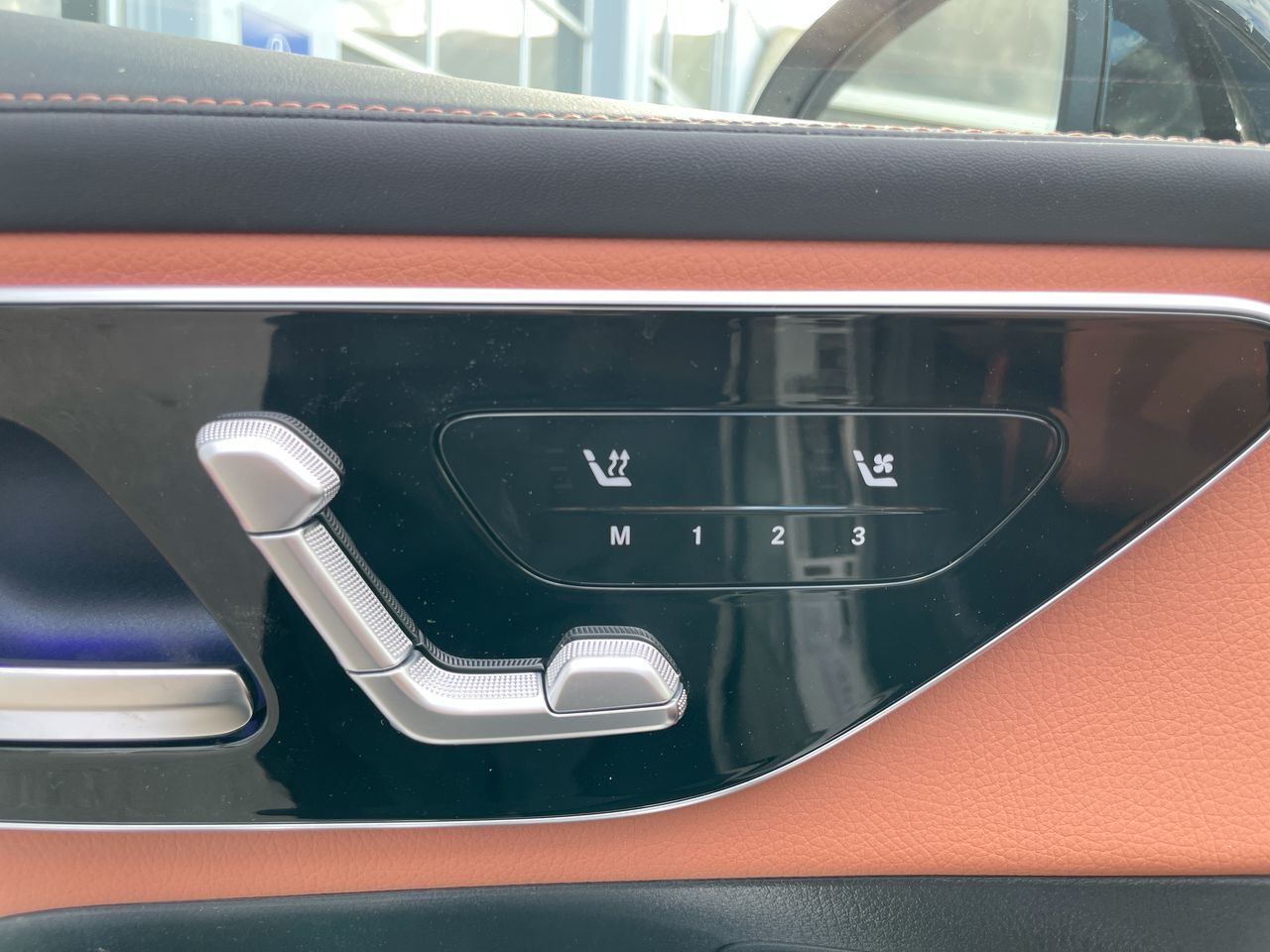 2025 Mercedes-Benz GLC Plug-in Hybrid in Richmond, British Columbia