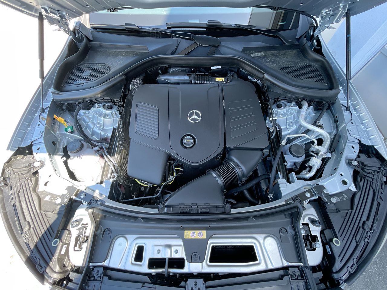 2025 Mercedes-Benz GLC Plug-in Hybrid in Richmond, British Columbia