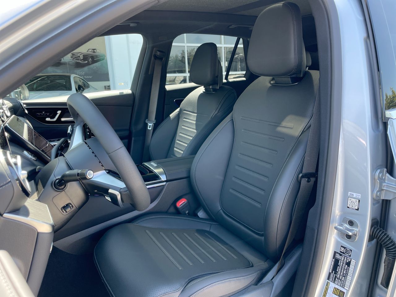 2025 Mercedes-Benz GLC Plug-in Hybrid in Richmond, British Columbia