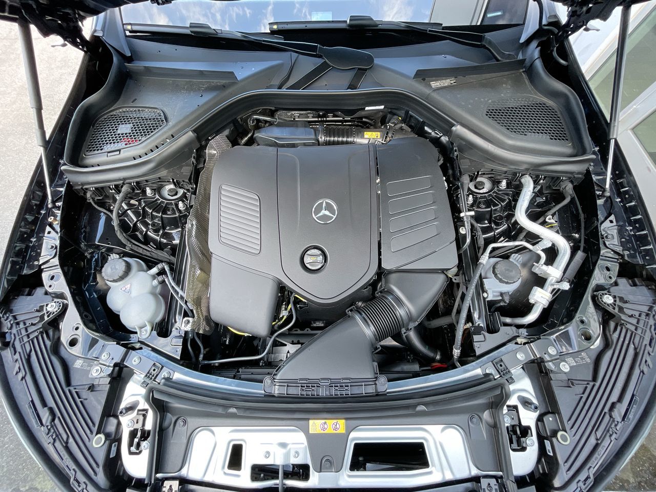 2025 Mercedes-Benz GLC in Richmond, British Columbia