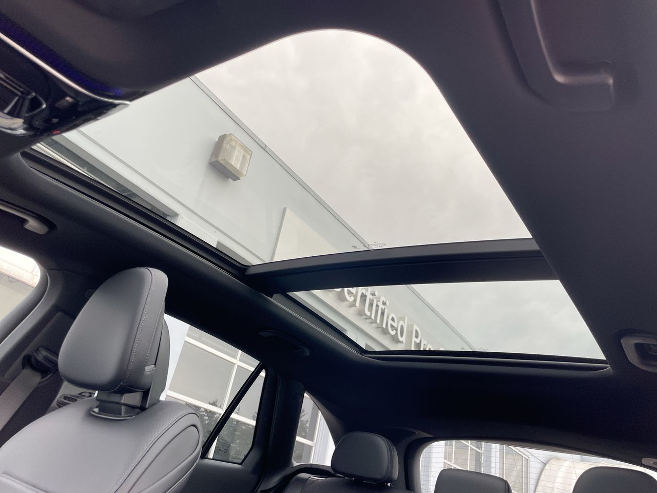 2026 Mercedes-Benz GLC