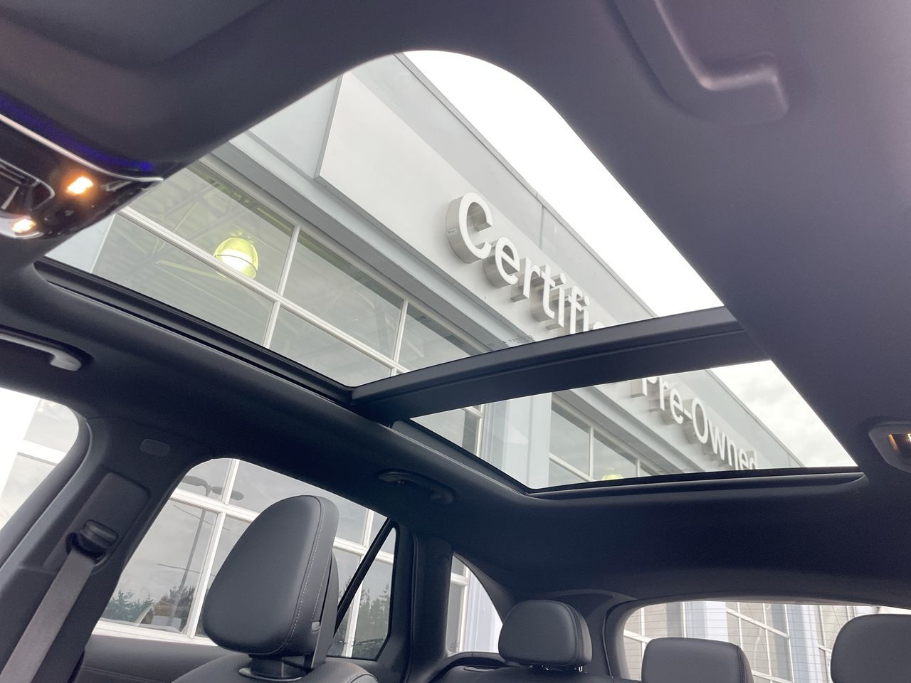 2026 Mercedes-Benz GLC