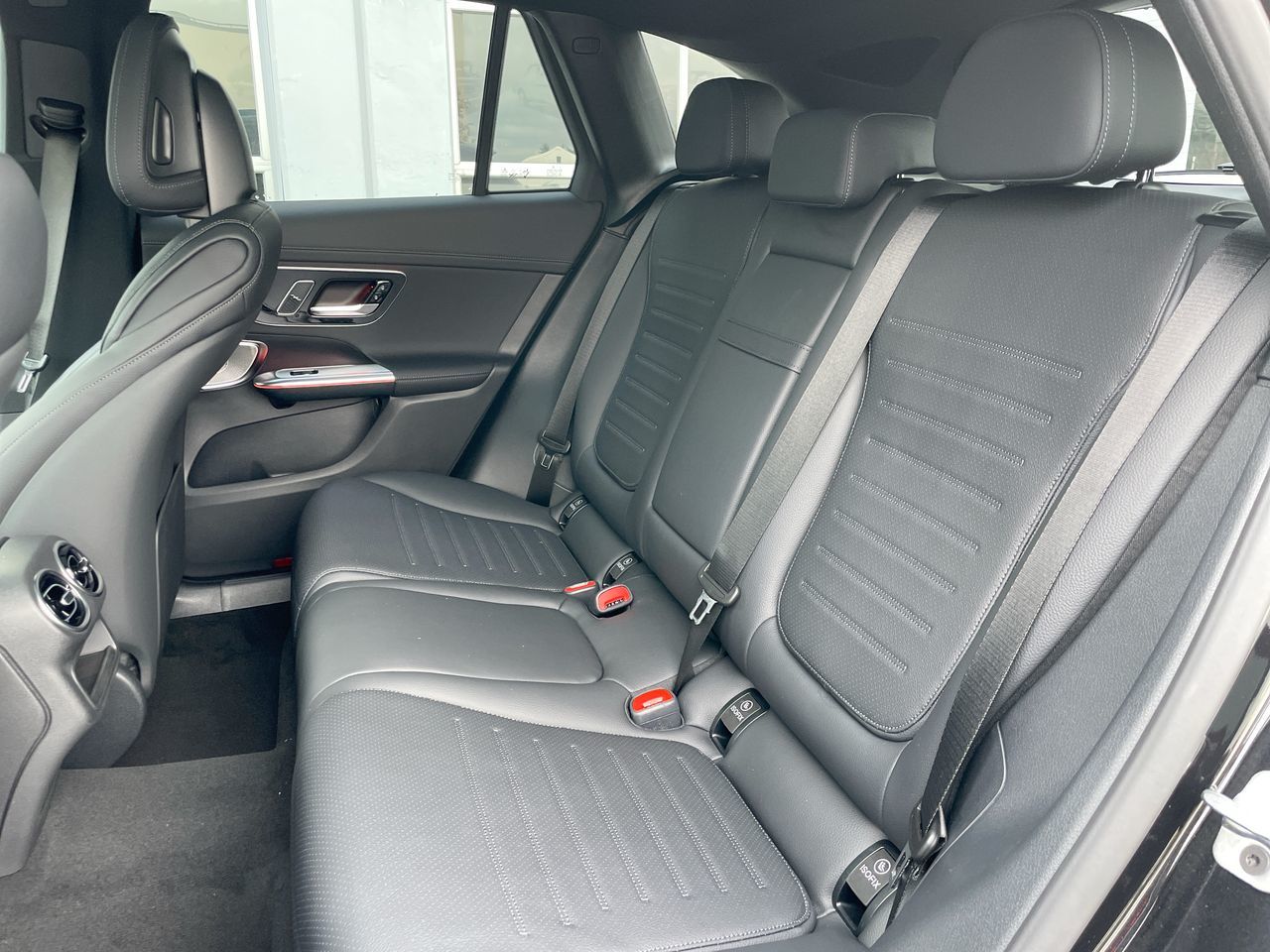 2026 Mercedes-Benz GLC