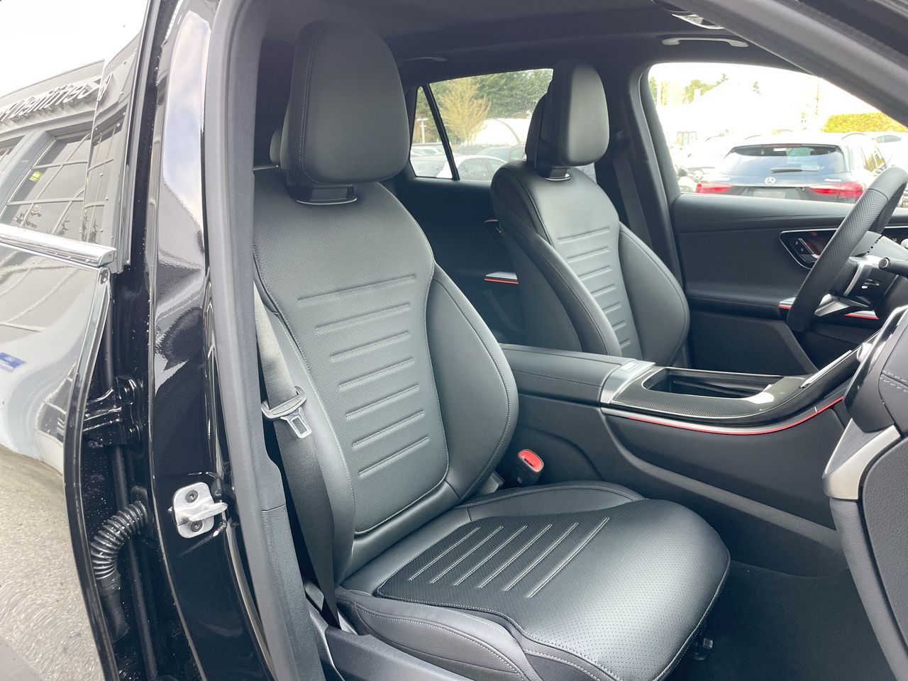 2026 Mercedes-Benz GLC