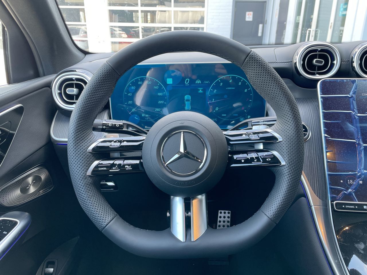 2026 Mercedes-Benz GLC