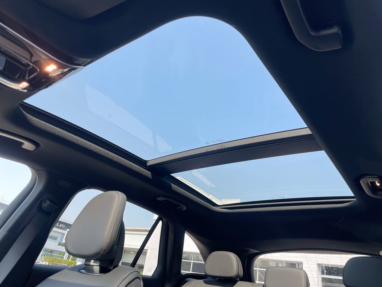 2026 Mercedes-Benz GLC