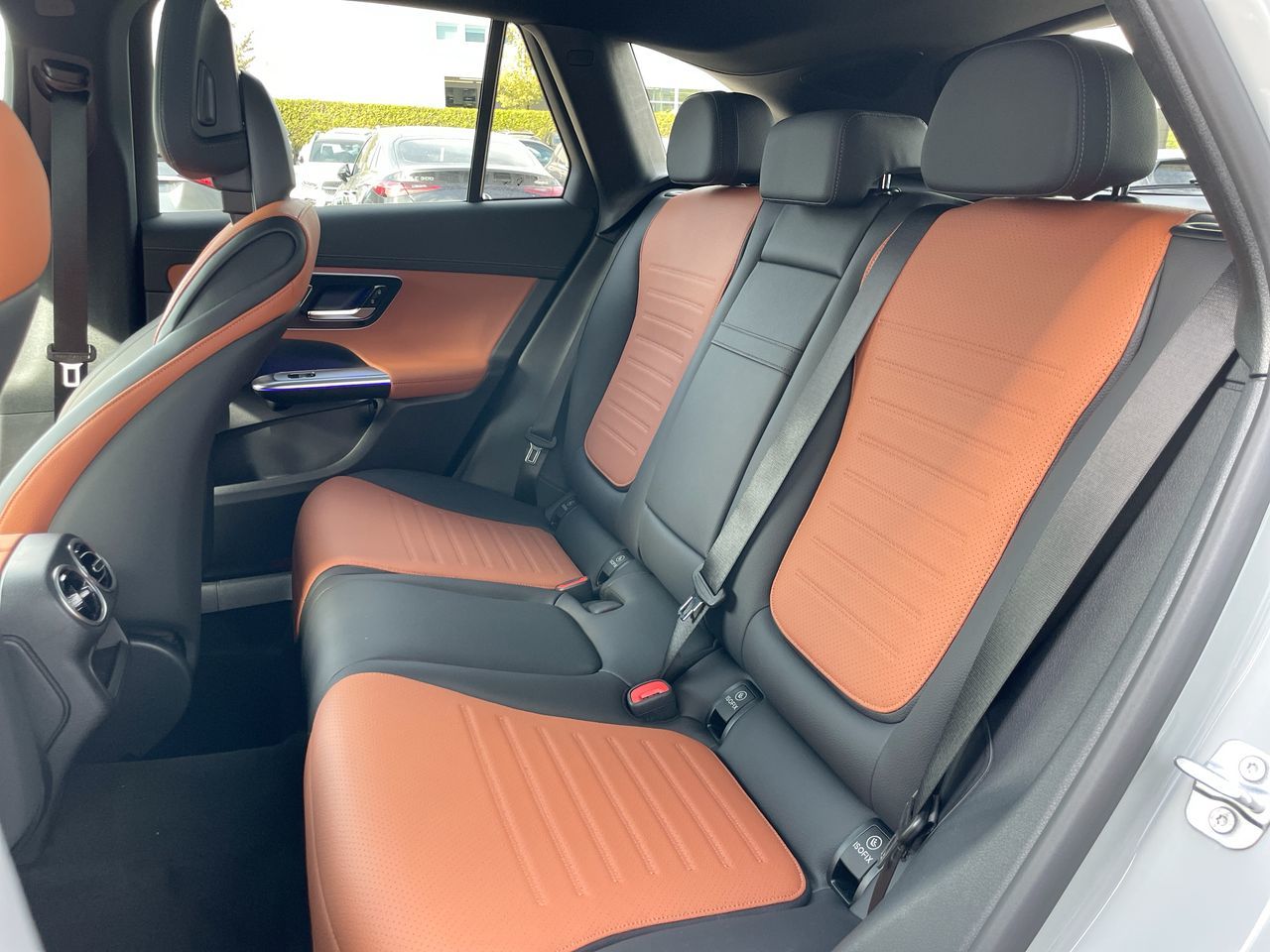 2027 Mercedes-Benz GLC