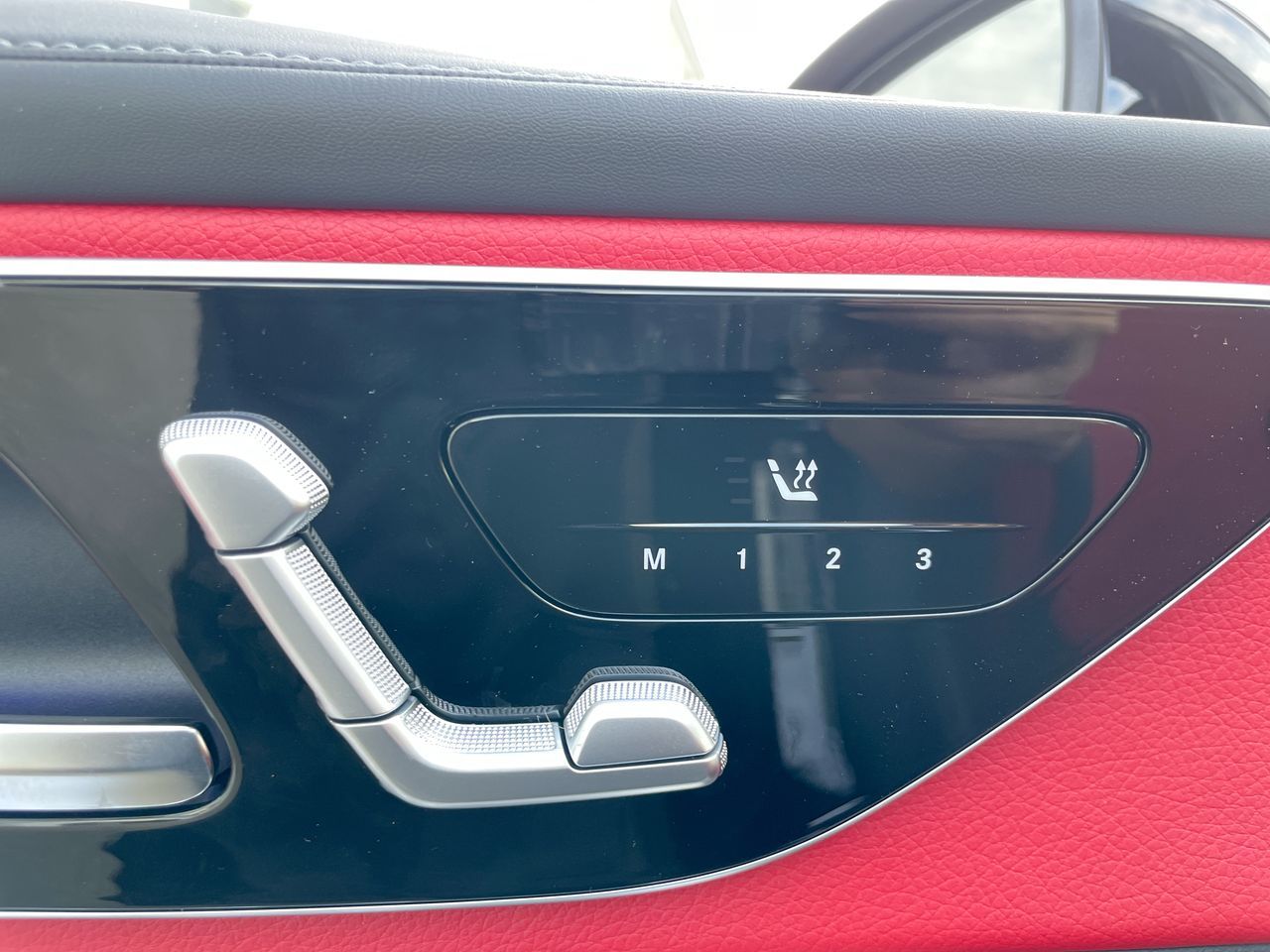 2027 Mercedes-Benz GLC