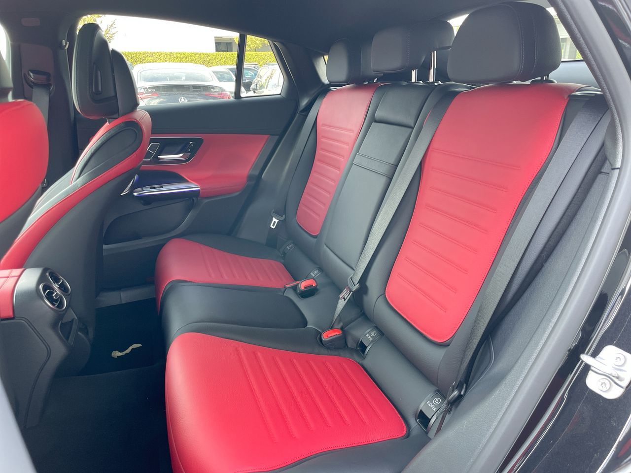 2027 Mercedes-Benz GLC
